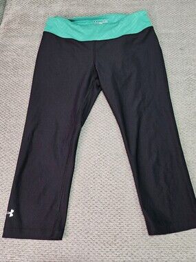 Under Armour Capri Leggings, Small